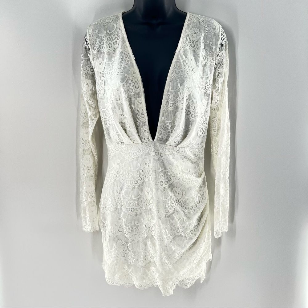 AKIRA Chicago Red Label White Lace Mini Dress with Plunge Neckline-Size M